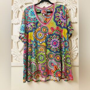 Johnny Was • The Janie Favorite Short Sleeve Shirt V-Neck Tee • 2X